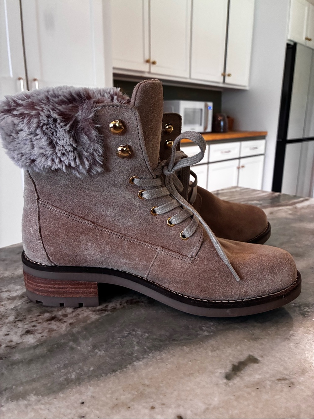 $225 New Antonio De Furia Portugal Women's Taupe Suede Lace-Up Fur Ankle Boots 9